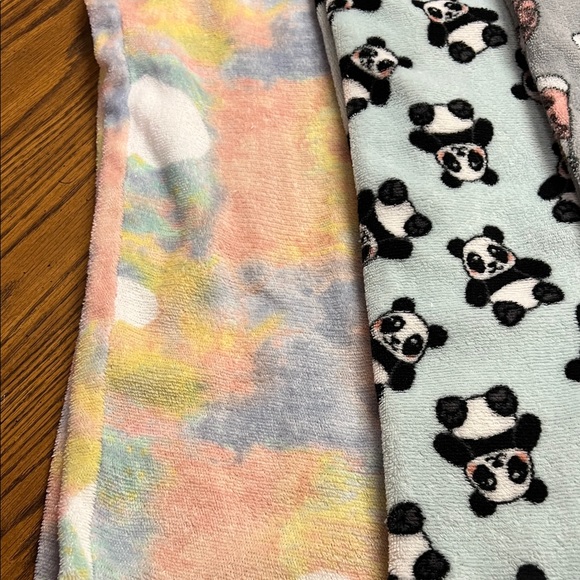 Colorful Patterned Fleece Sleep Pants - Picture 4 of 5